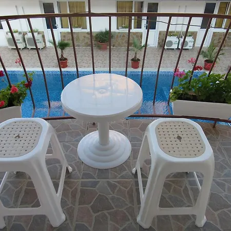 Family Bohemi Hotel Rawda